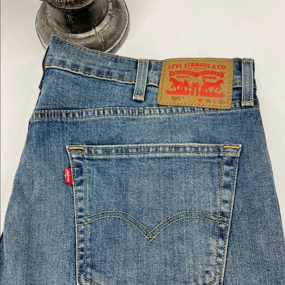 Levis 505 Classic Blue Denim Jeans - Picture 2 of 6